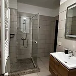 Ultra 3 Apartment *